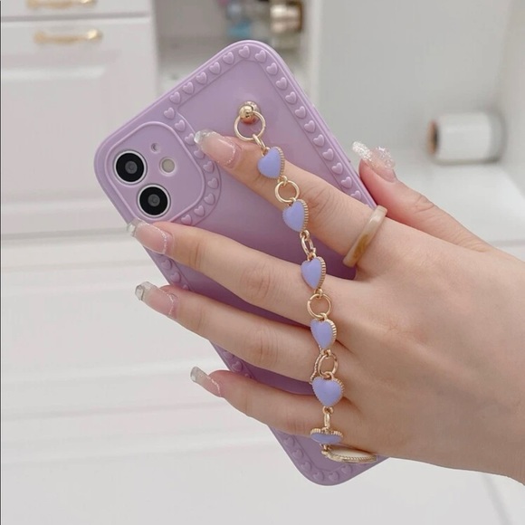 🍭SALE🍭 HAND STRAP CELL PHONE CASE WITH HEART DECOR HANDLE - Picture 2 of 3